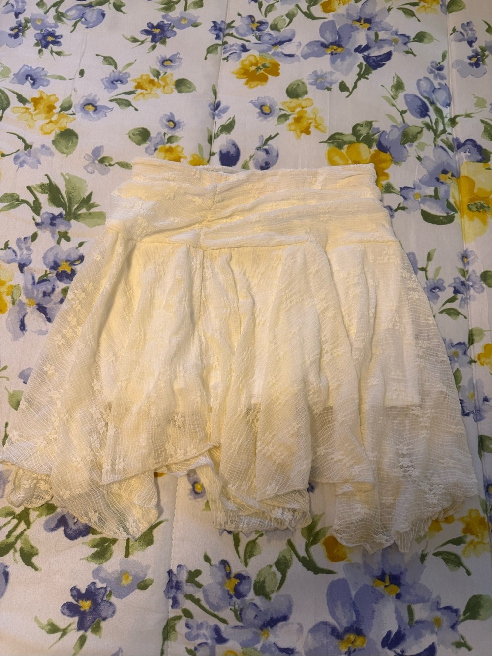 SHEIN Women's Cream Lace Skirt new size XS